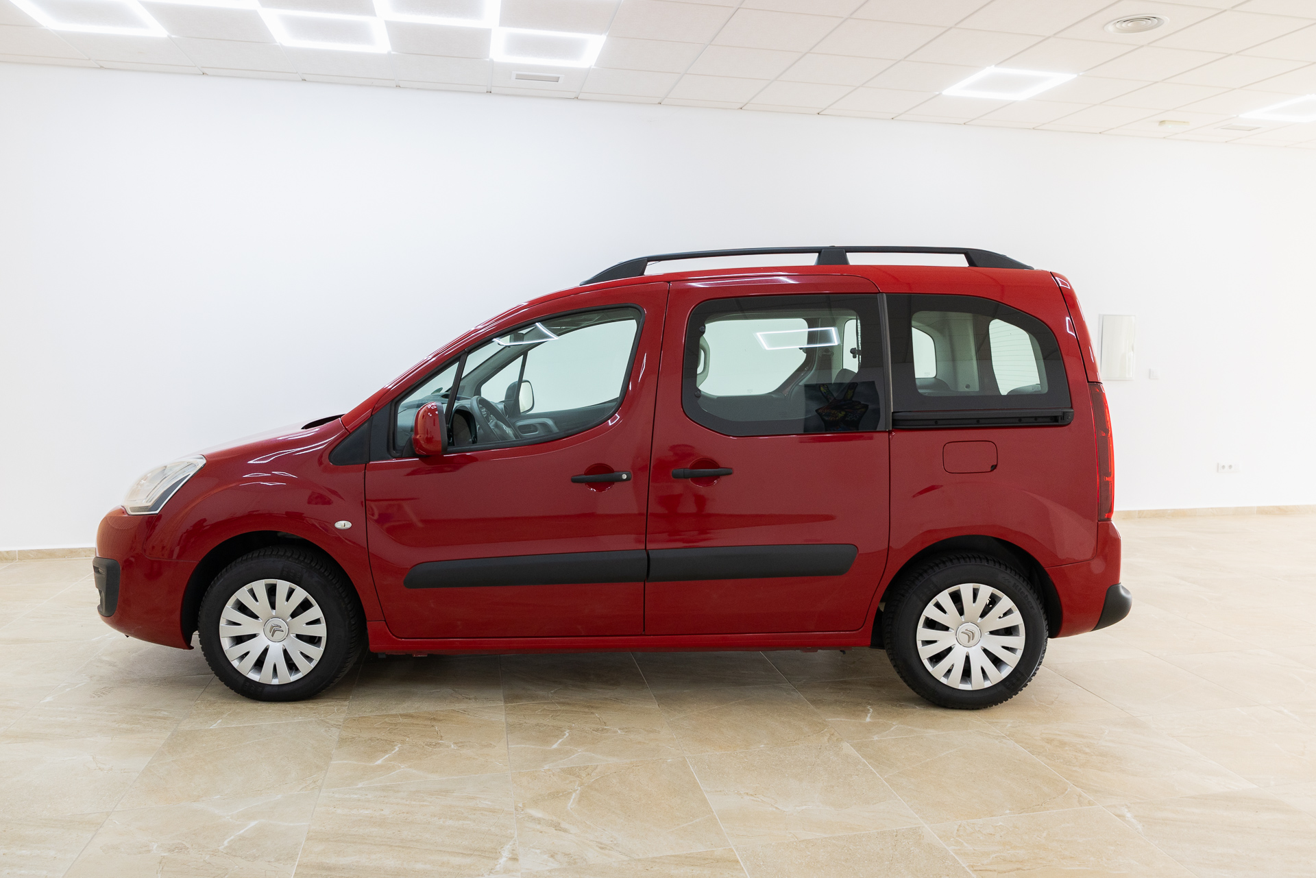 
								Citroen Berlingo 2016 full									