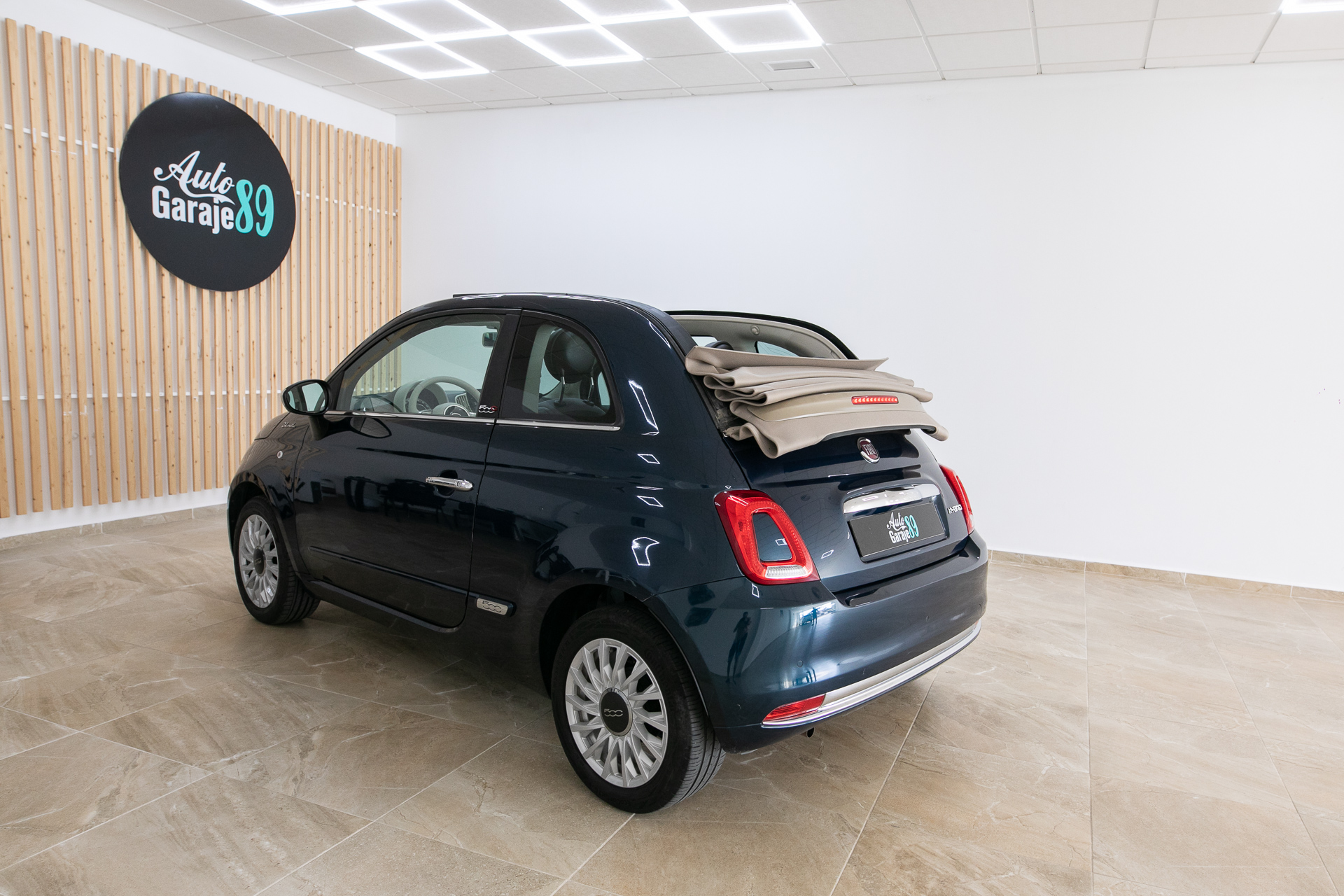 
								Fiat 500C 2022 full									