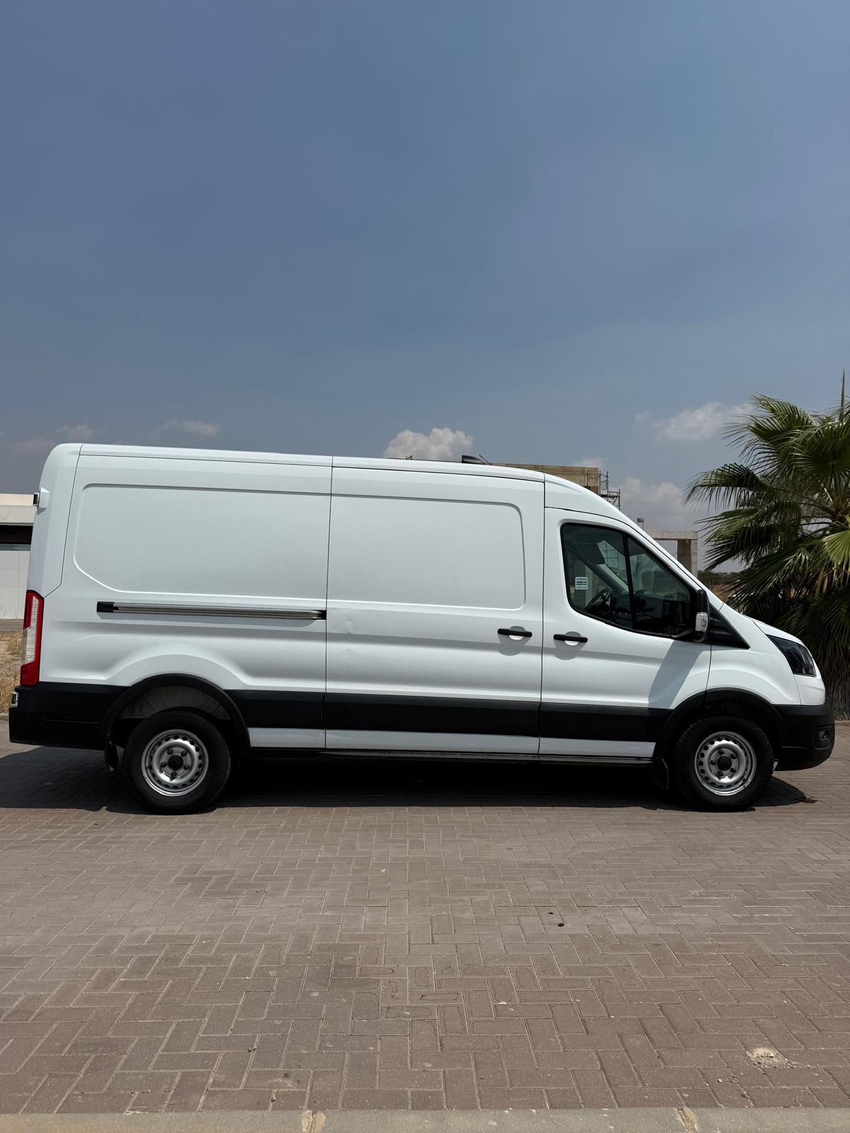 
								Ford Transit 2022 full									