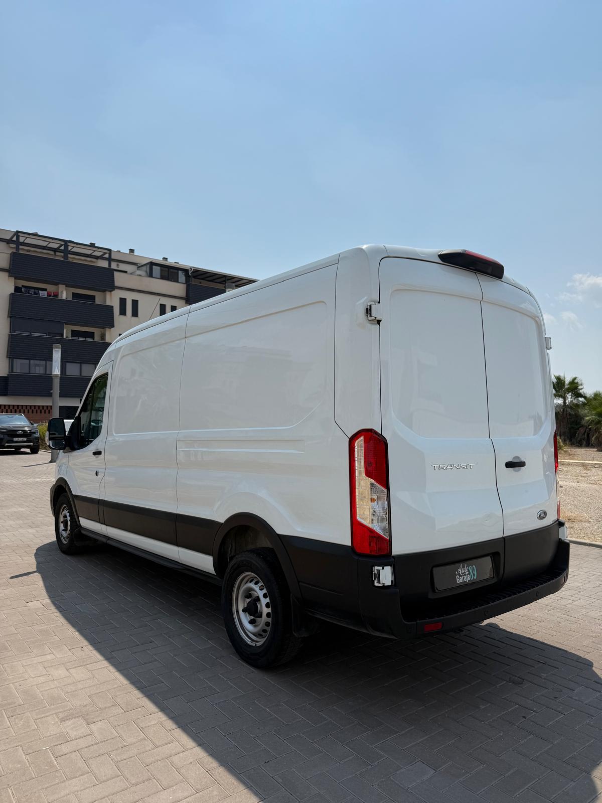 
								Ford Transit 2022 full									