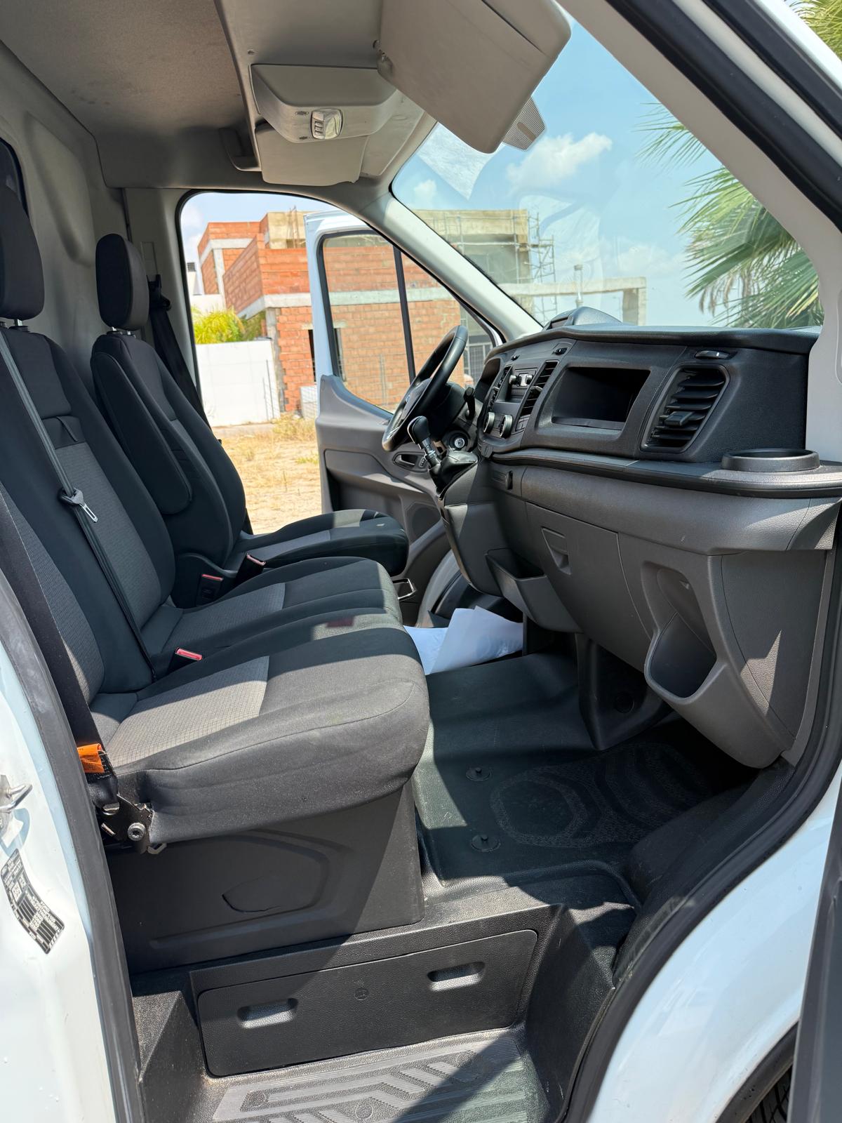 
								Ford Transit 2022 full									