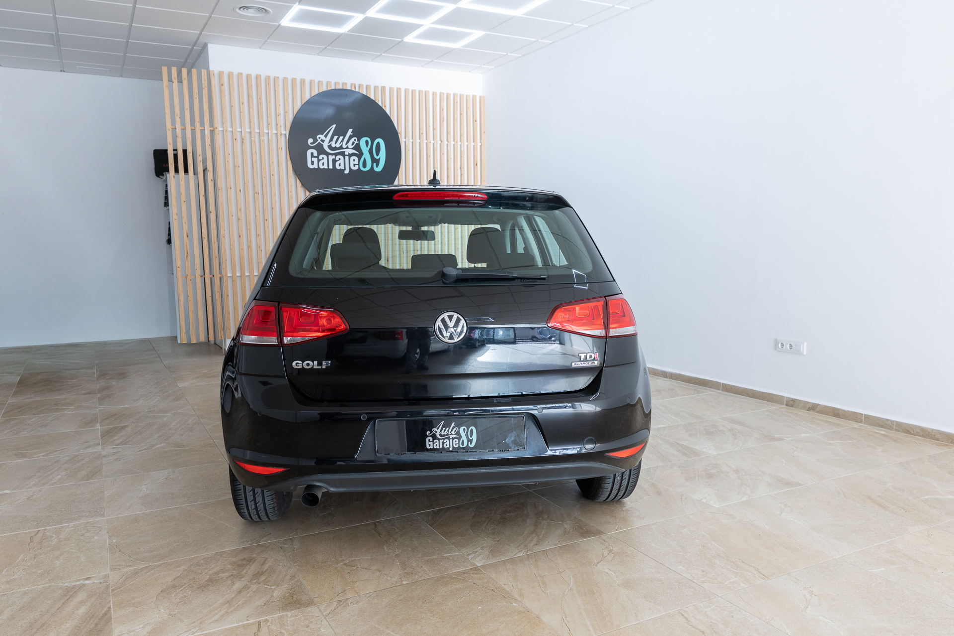 
								Volkswagen golf full									