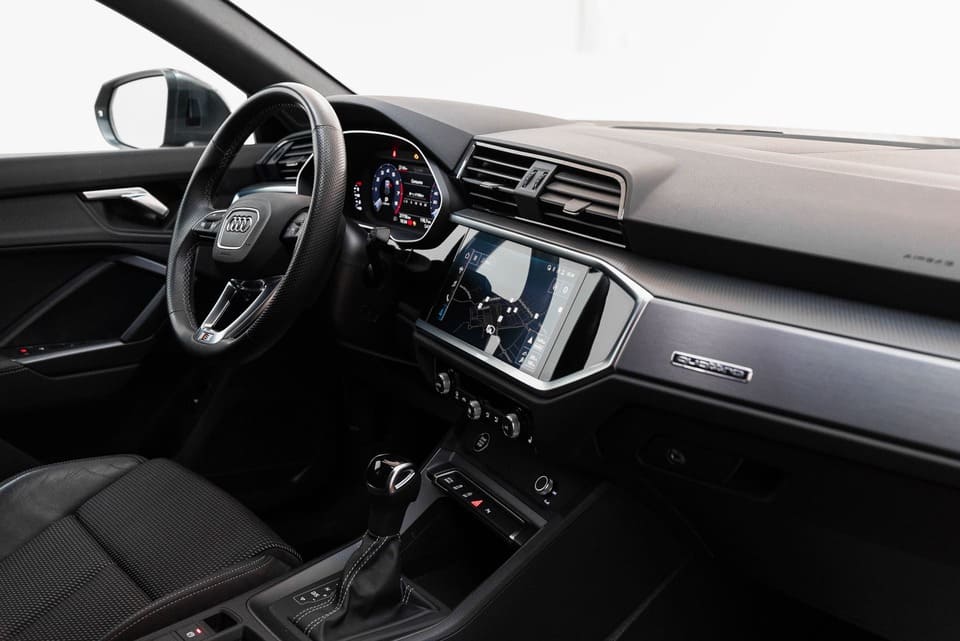 
								Audi Q3 Sportback S line 2021 | Almería full									