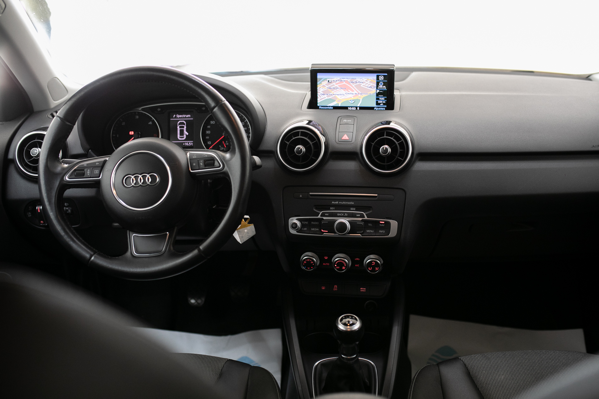 
								Audi A1 2015 full									
