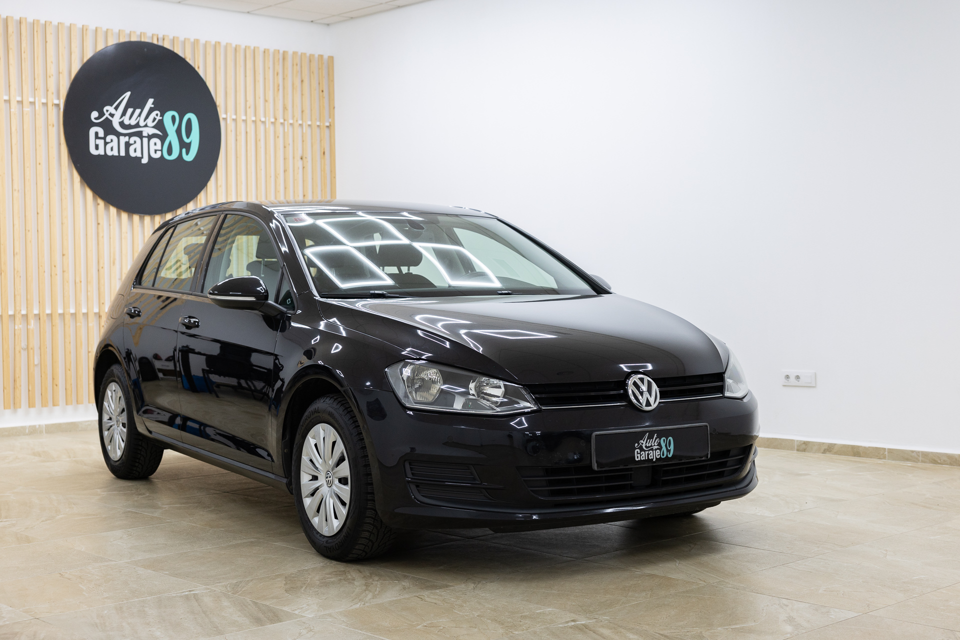 
								Volkswagen golf full									