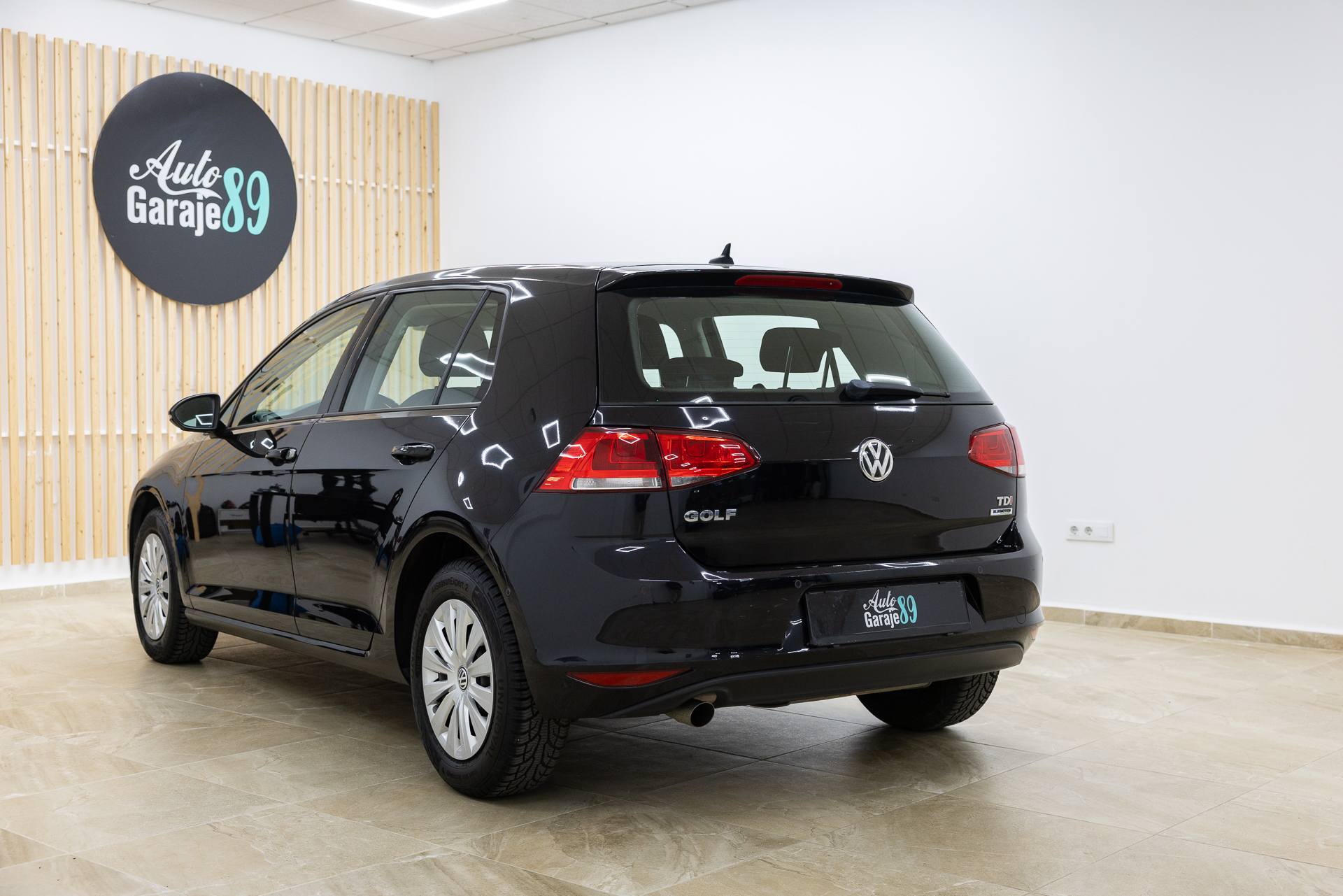 
								Volkswagen golf full									