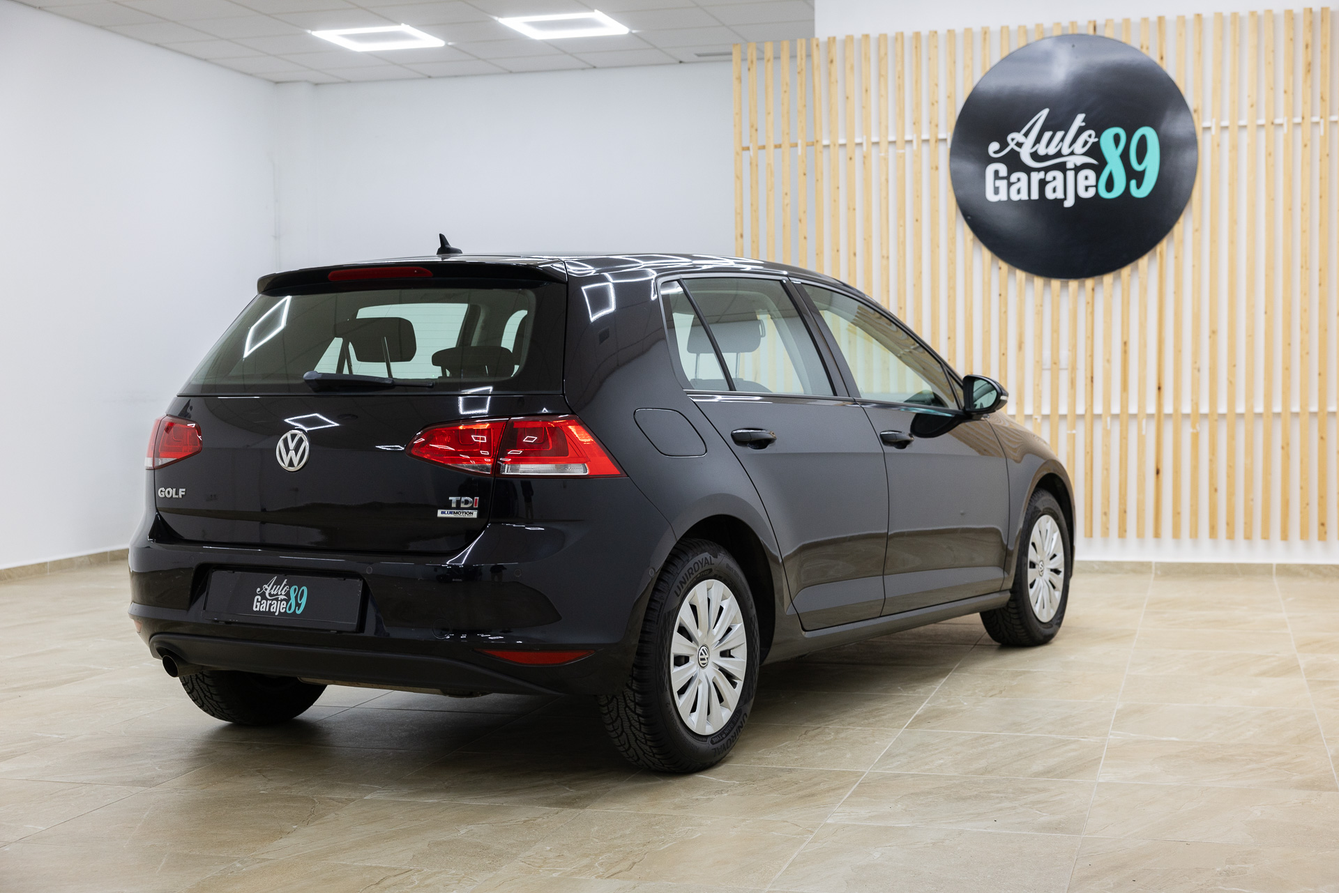 
								Volkswagen golf full									