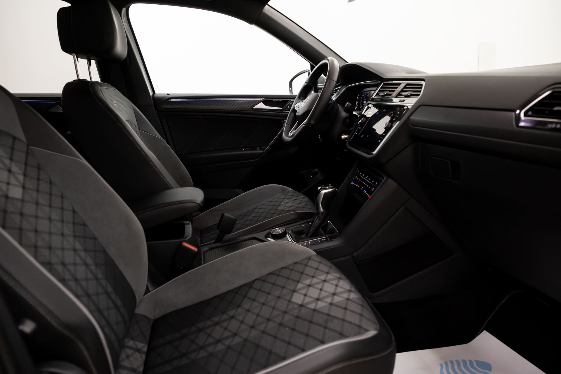 
								Volkswagen Tiguan Allspace R-Line 2.0 TDI 200CV 4Motion DSG full									