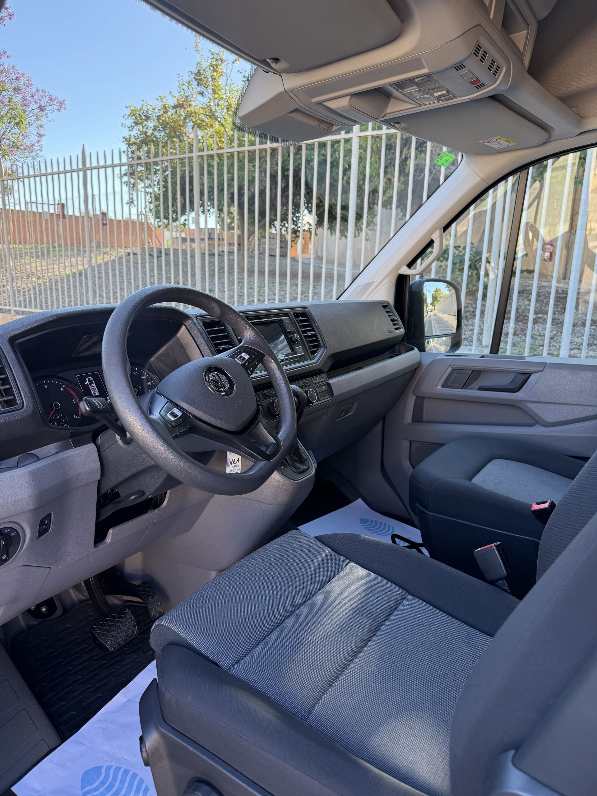 
								Volkswagen Crafter 2.0 TDI Kasten 35 Larga Techo Alto FWD full									