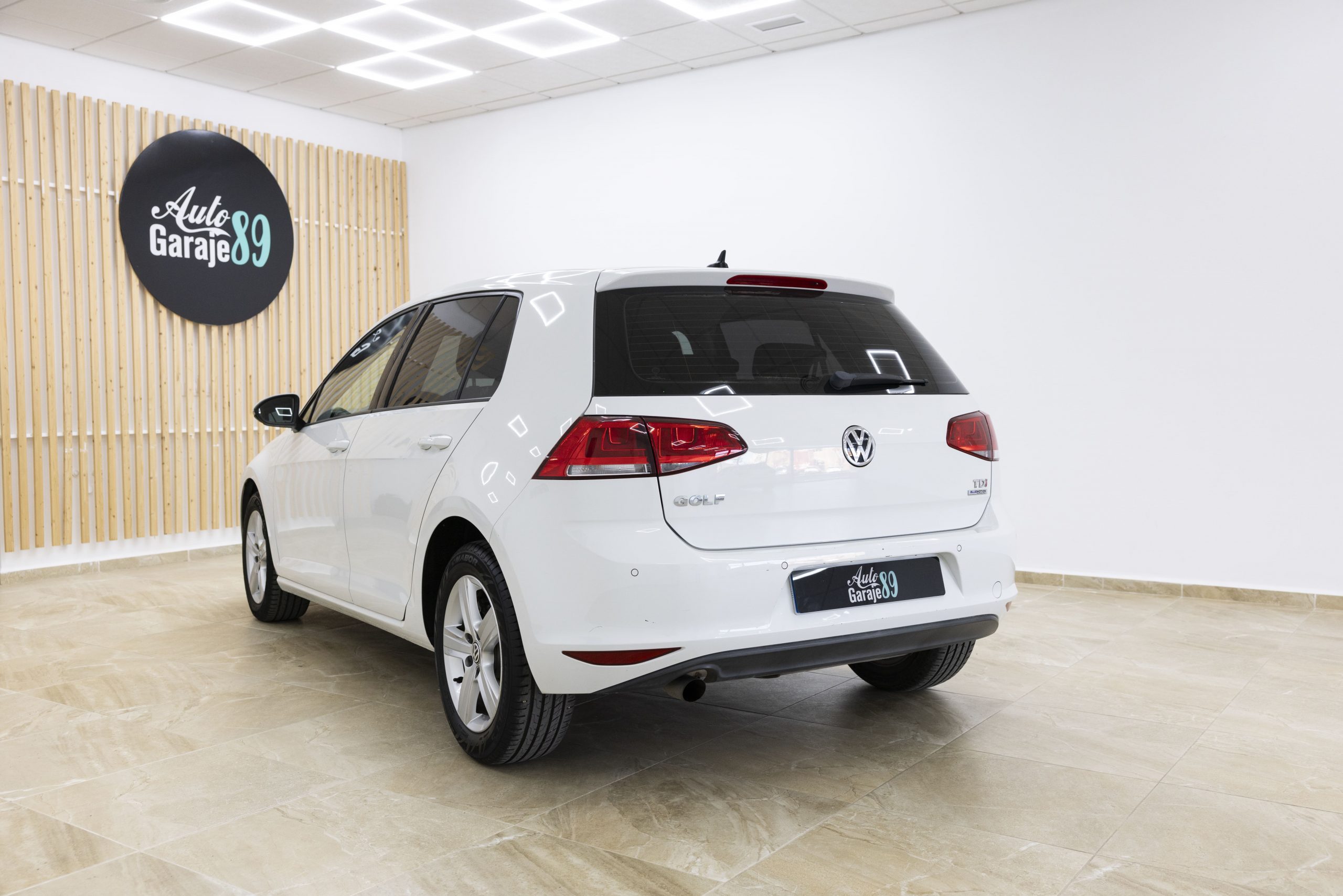 
								Volkswagen Golf 1.6 TDI | 2013 full									