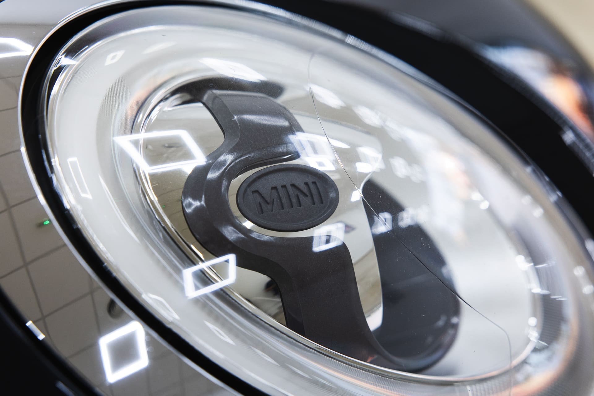 
								MINI MINI COOPER SD 5 PUERTAS full									