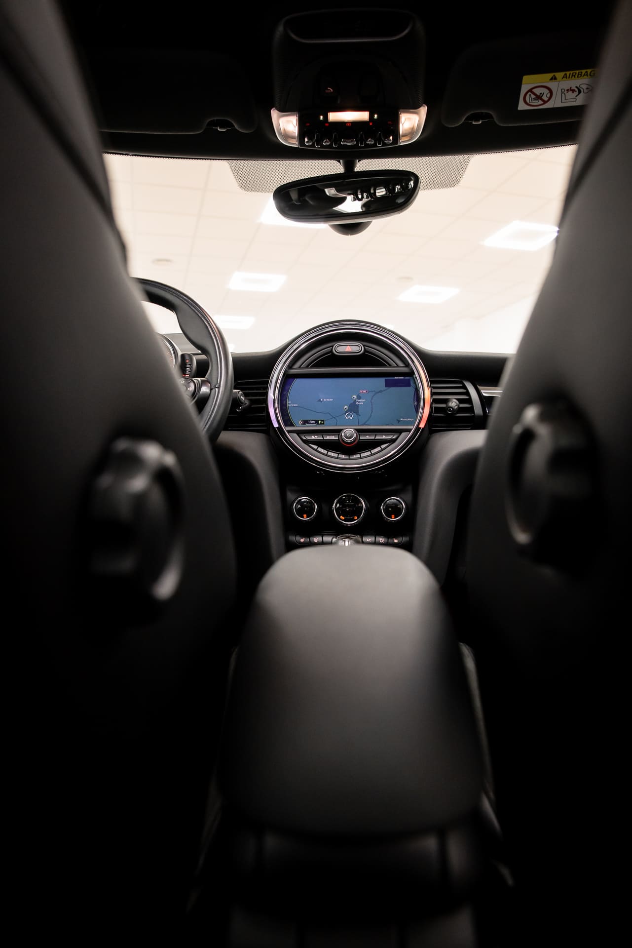 
								MINI MINI COOPER SD 5 PUERTAS full									