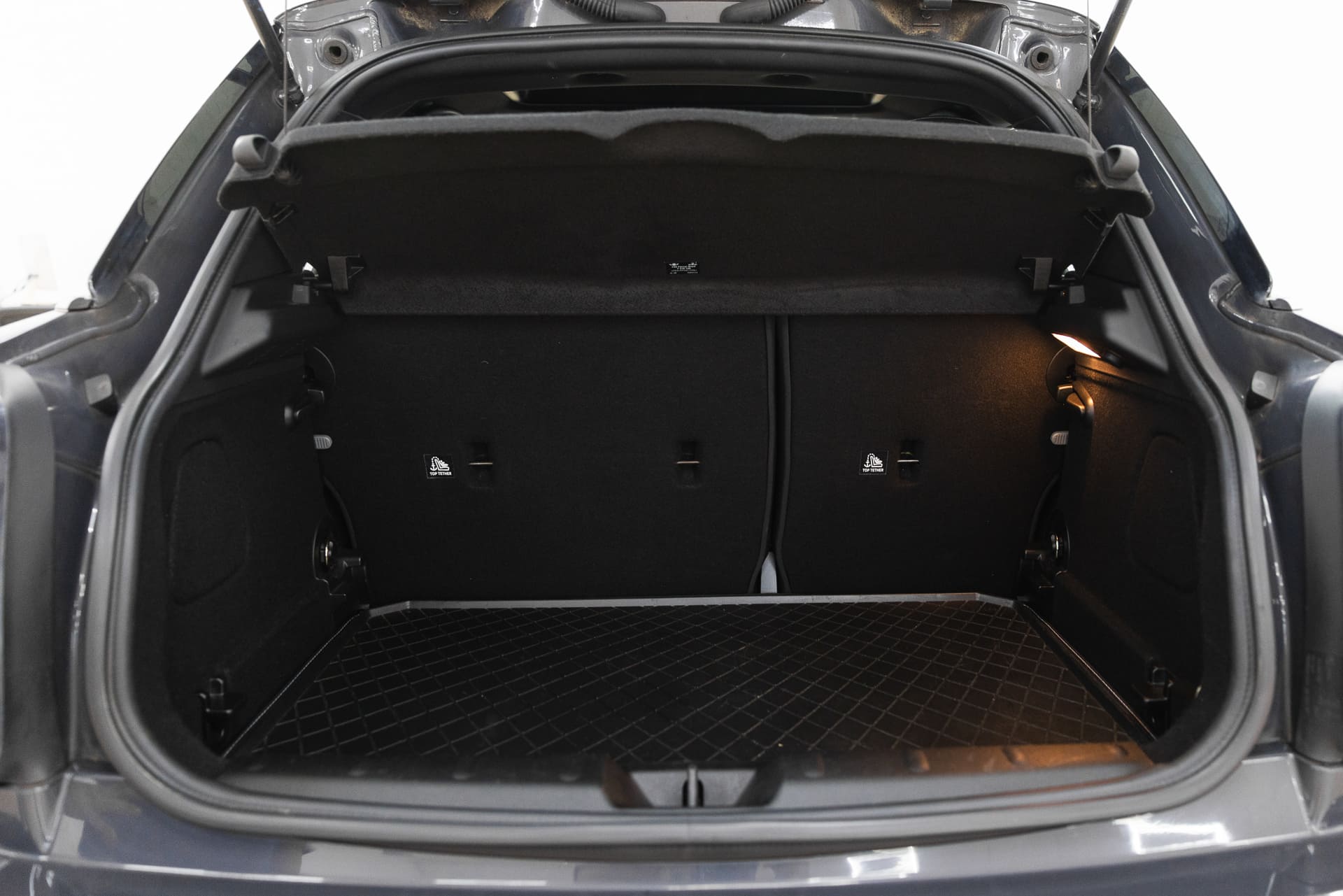 
								MINI MINI COOPER SD 5 PUERTAS full									