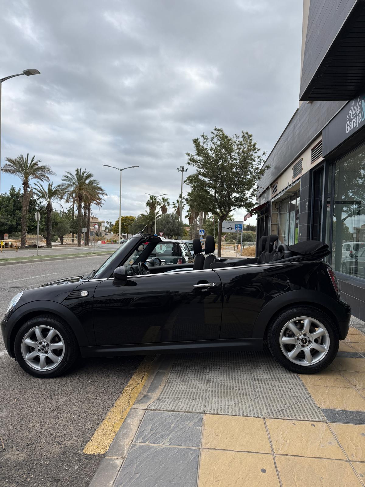 
								MINI COOPER SD full									
