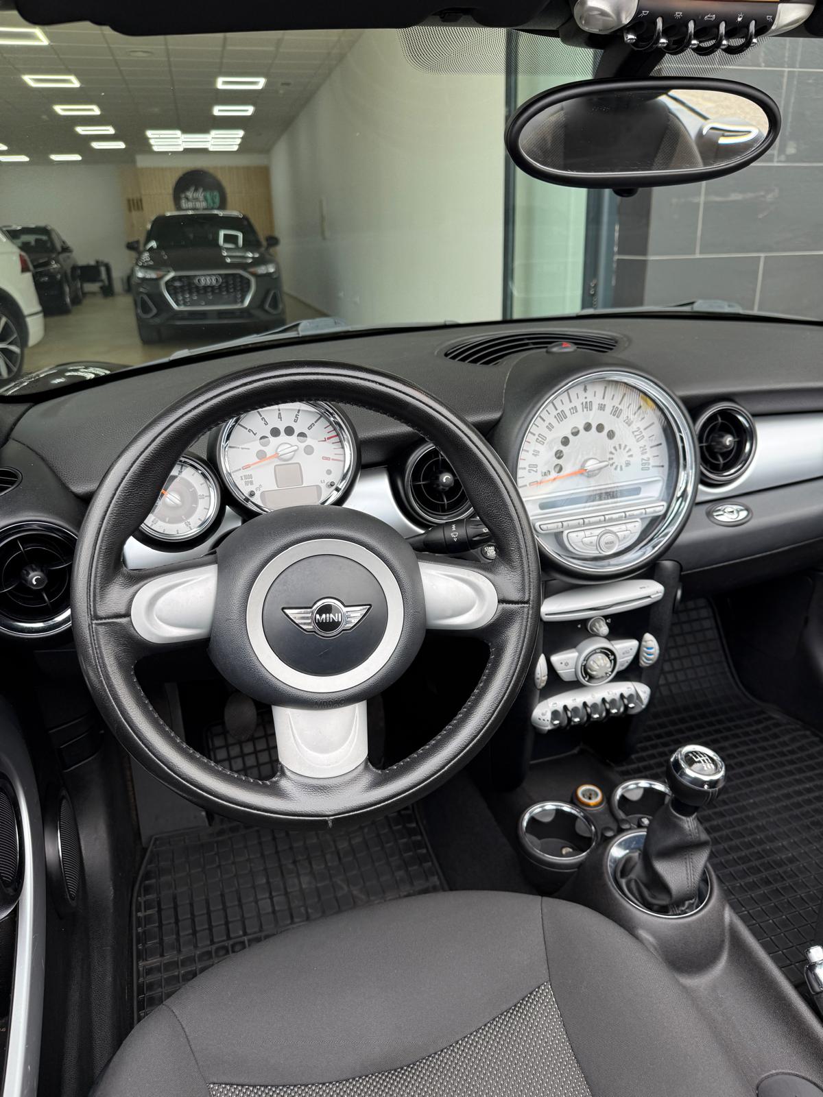 
								MINI COOPER SD full									