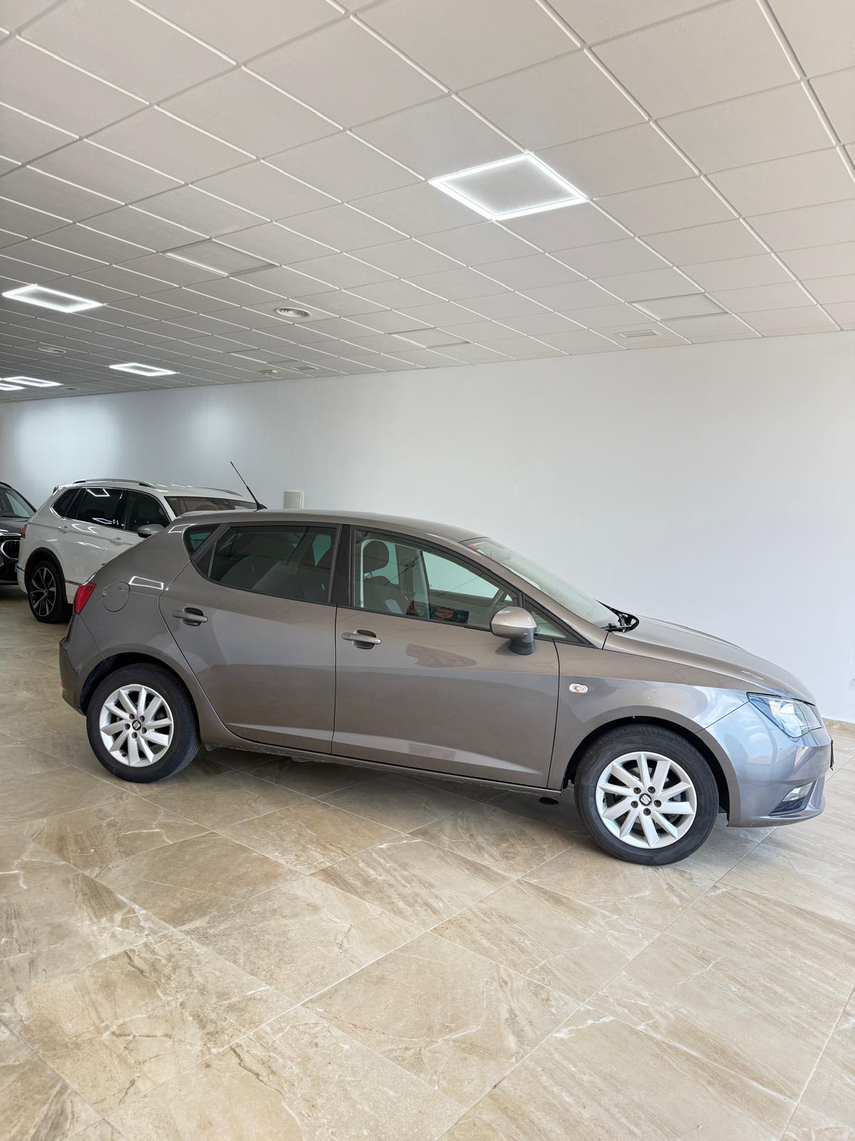 
								Seat Ibiza full									