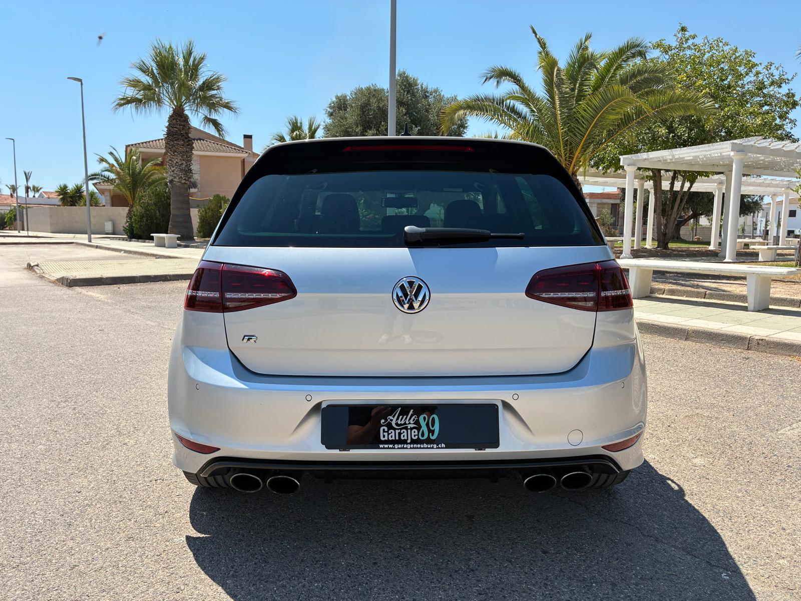 
								Volkswagen Golf R full									